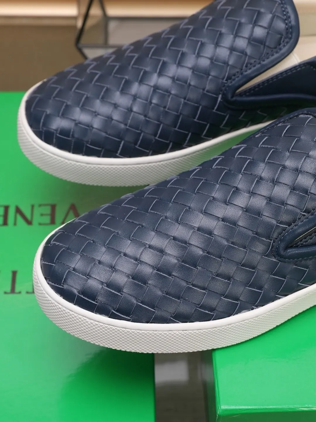 Men's men's shoes💰Men's shoes💰480💰🔥[BV] series of top purchasing agents🔍Imported first-layer cowhide woven surface, cowhide foot pads lining environmentally friendly ♻️Does not fade, 💪Sole: Rubber combination original factory special outsole ⚠Original and single goods 🔍🔍You can come in and out at will, welcome to compare ⚠Number of sizes: 38-44